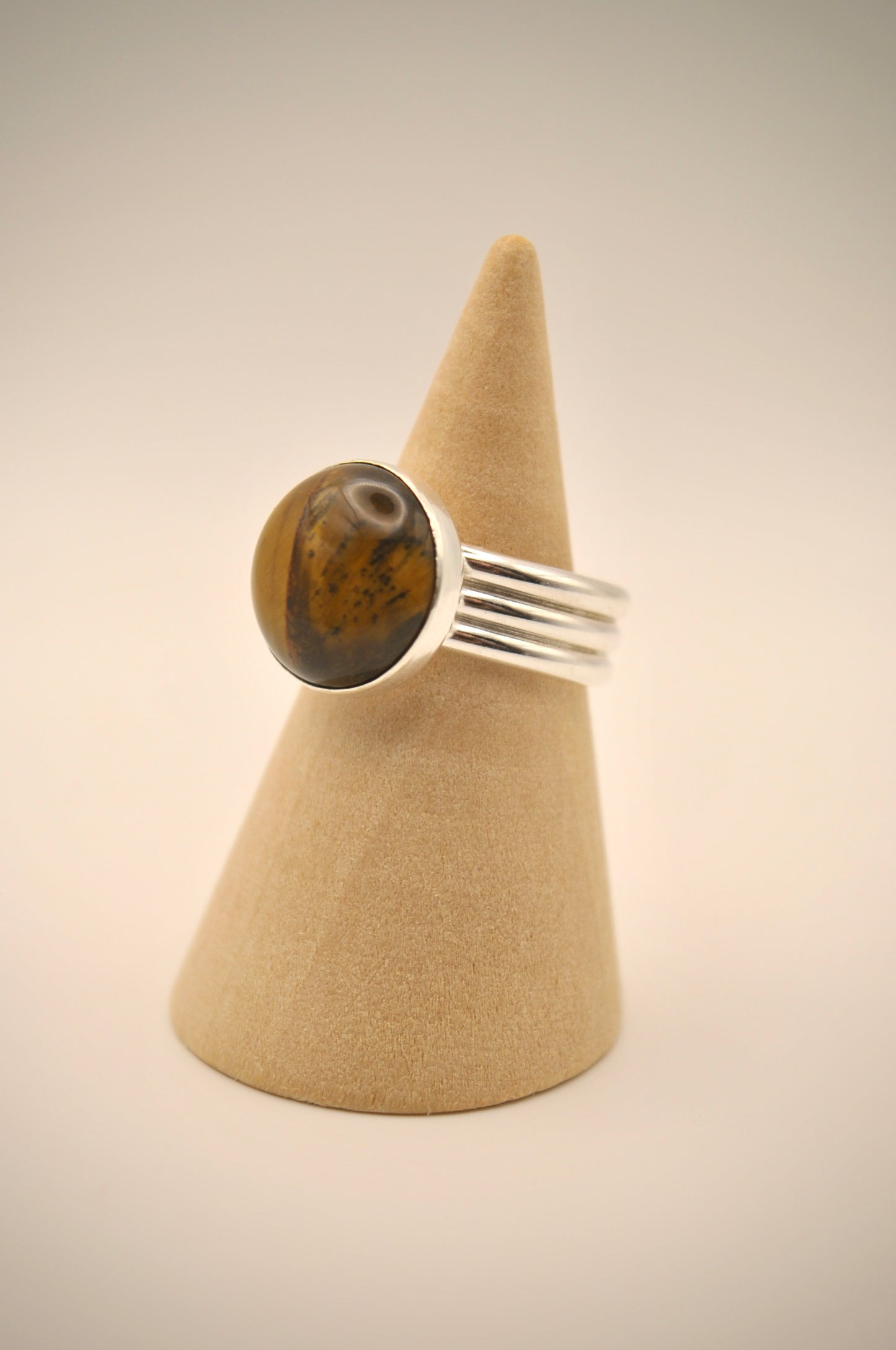 Tigers Gaze Ring ~ size 7