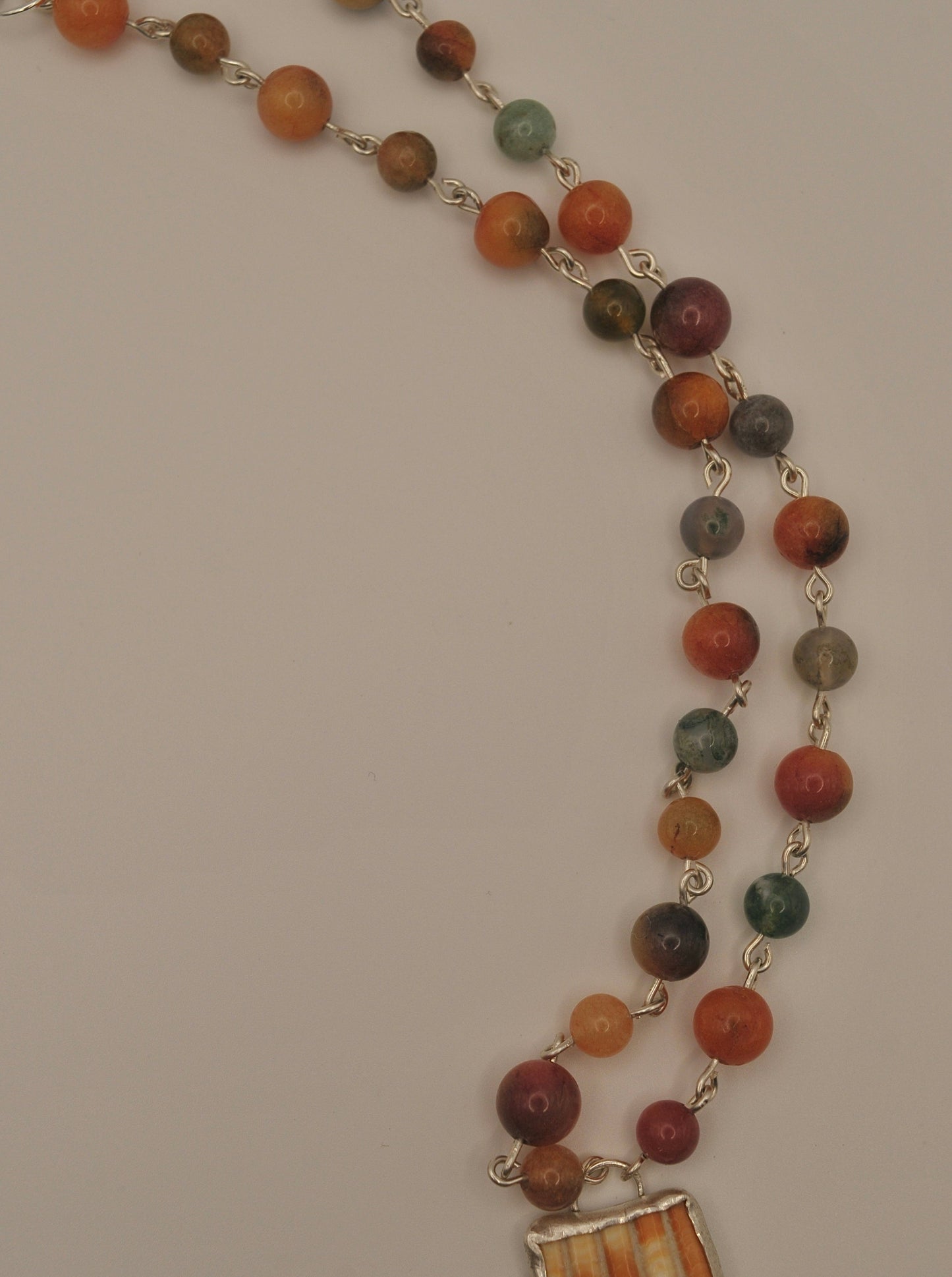 Sterling silver shell pendant necklace